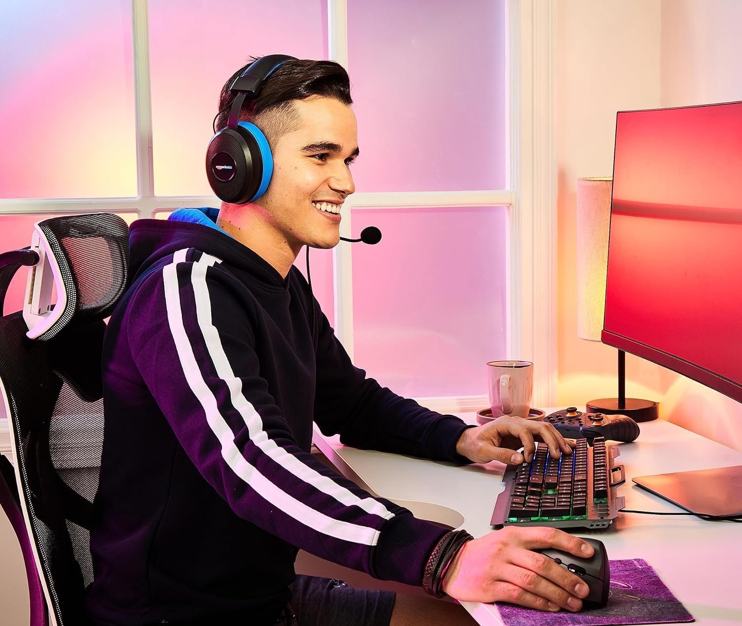 Amazon Basics Wired Over Ear Gaming Headphones mic for PC, Laptop | Static RGB | Black - Blue (Open box new) - Image 5